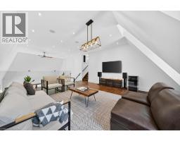 64 RAVINA Crescent - 23