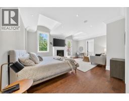 64 RAVINA Crescent - 25