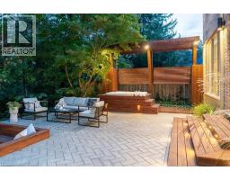 64 RAVINA Crescent - 49