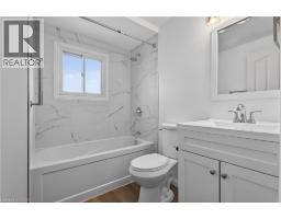 2700 BARTON Street E UnitNo. 31 - 20