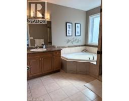 455 ALAN Crescent - 14