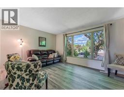 164 WHITE PINE Crescent - 21