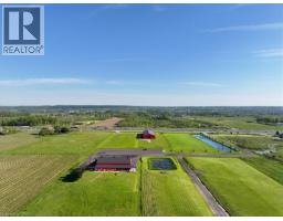 4581 SERVICE Road N - 15