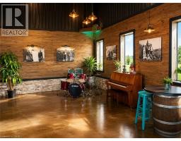4581 SERVICE Road N - 40