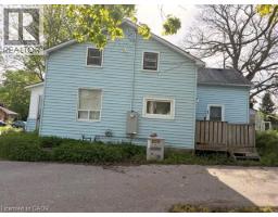 37 YOUNG Street - 10