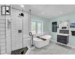 25 PARK Street E - 18