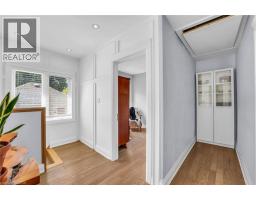 25 PARK Street E - 25