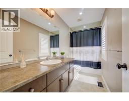 264 EVENS POND Crescent - 38
