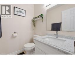 177 WATSON Road N - 14