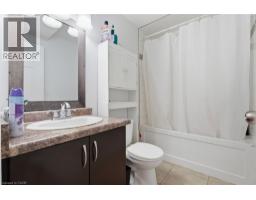 177 WATSON Road N - 25