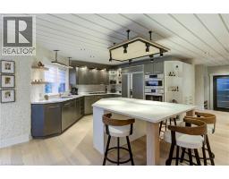 14 JAMES Court - 9