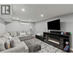 104 FIONA Crescent - 22