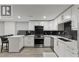 104 FIONA Crescent - 25