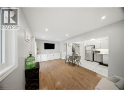 33 TARA PARK Crescent - 15