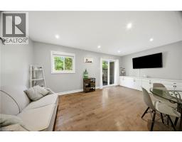 33 TARA PARK Crescent - 16