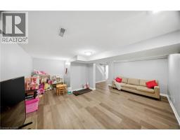 33 TARA PARK Crescent - 20