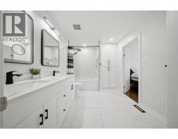33 TARA PARK Crescent - 26