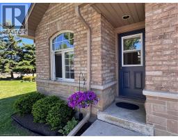 751 RYMAL Road W UnitNo. 16 - 3