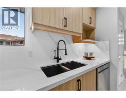83 RIVERDALE Drive - 8