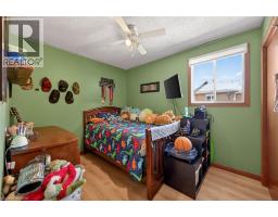 12 WILLOW GLEN Drive - 18