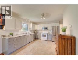 137 WESLEY Crescent - 16