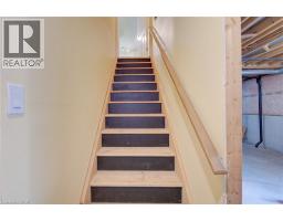 137 WESLEY Crescent - 27