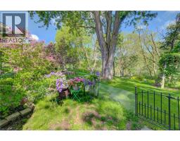 137 WESLEY Crescent - 34
