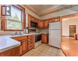 12 MYRTLE Avenue - 14