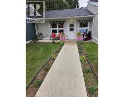13 SISTER VARGA Terrace - 2