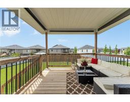 329 PATTEN Crescent - 36