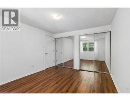 32 LANSING Square - 28