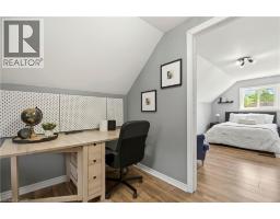7 EAST Street N - 24