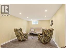 7 EAST Street N - 33
