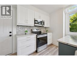 52 STIRLING MACGREGOR Drive - 11