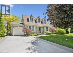 52 STIRLING MACGREGOR Drive - 3