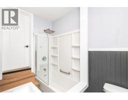 209 DRUMMOND Street - 37