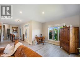 46 SEA BREEZE Drive - 12