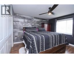 334 ST. LAWRENCE Drive - 18