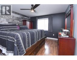 334 ST. LAWRENCE Drive - 19