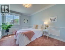 16 SUGAR MAPLE Place - 21