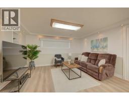 16 SUGAR MAPLE Place - 25