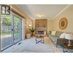 16 SUGAR MAPLE Place - 6