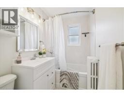 21 MOUNTWOOD Avenue UnitNo. 6 - 21
