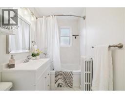 21 MOUNTWOOD Avenue UnitNo. 6 - 22