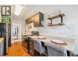 21 MOUNTWOOD Avenue UnitNo. 6 - 33