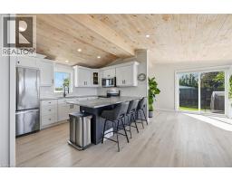 402 SOUTH COAST Drive - 11