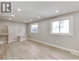 229 PARKDALE Avenue N - 40