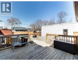 229 PARKDALE Avenue N - 43