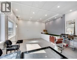 229 PARKDALE Avenue N - 8