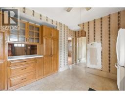 6 W RIVERSIDE Drive W - 10